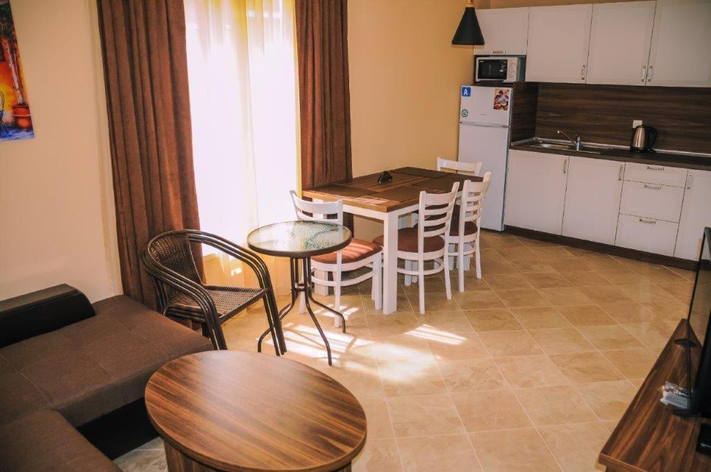 Apartments In Rif 3 Равда Екстер'єр фото